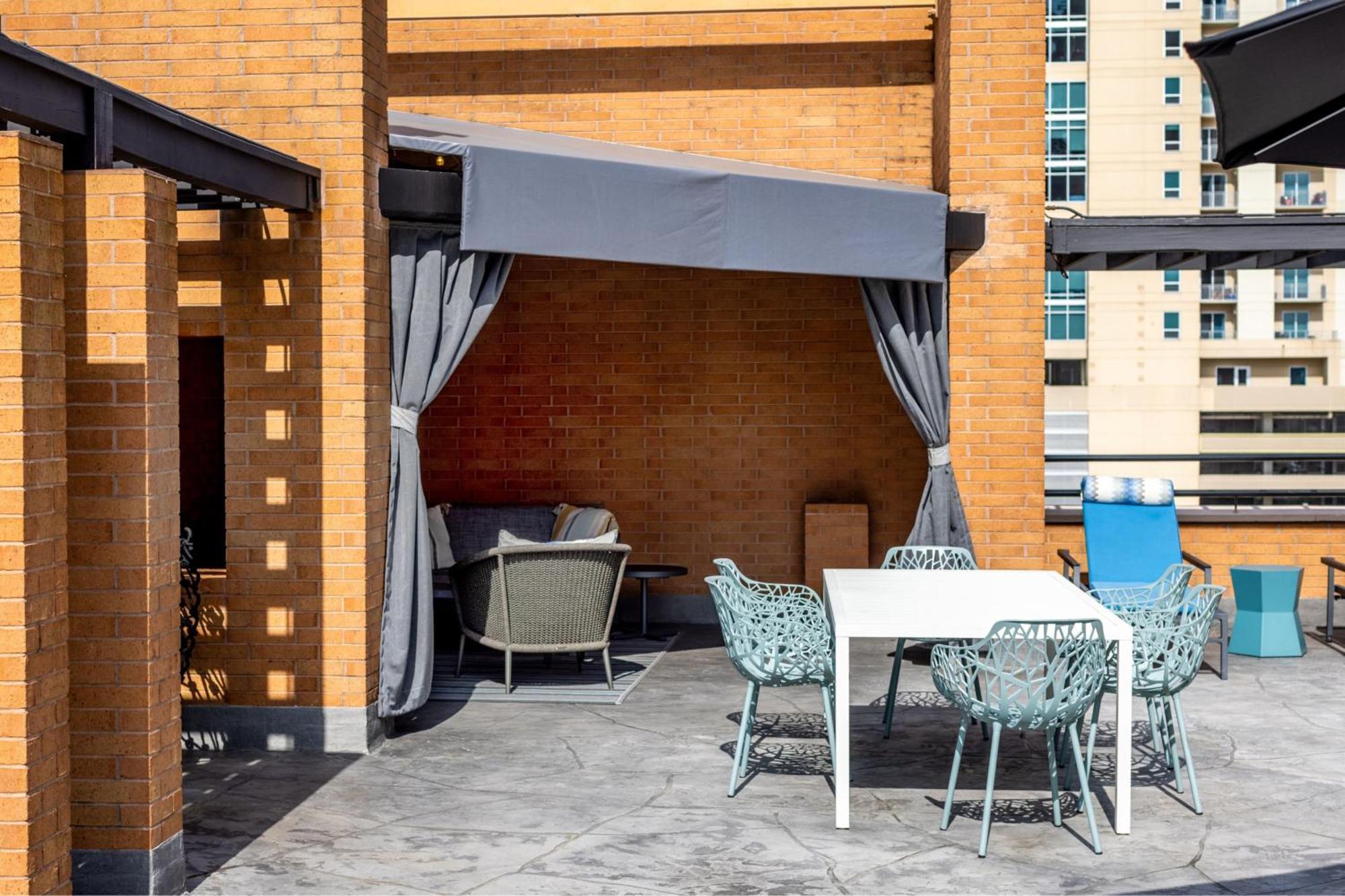 Jw Marriott Houston By The Galleria Екстериор снимка